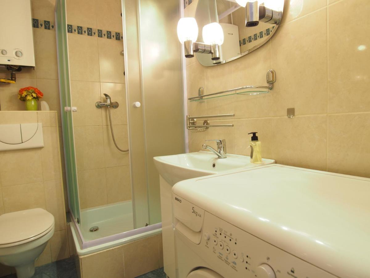 K2117 Sfinx Grand Tourist Apartmnets Гданськ Екстер'єр фото